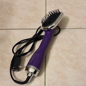 Royale Straightening Brush